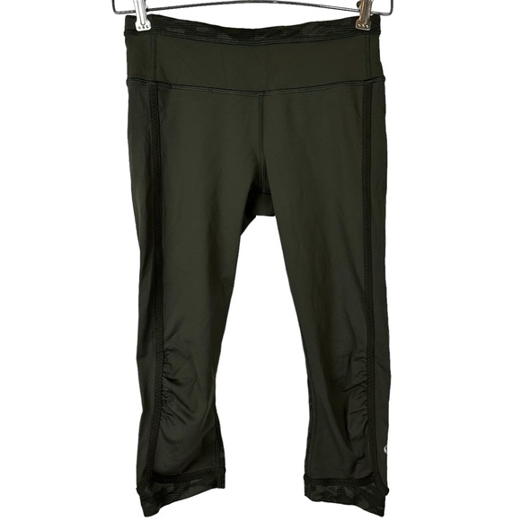 lululemon athletica Pants - Lululemon Camo Ruched Capri Leggings